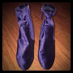 Navy velvet ankle booties